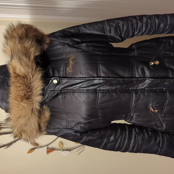 Vintage Coogi Puffer Jacket with Removable Faux Fur lined hood Size Medium - Picture 2 of 14